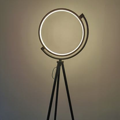 Stehlampe "Halo"